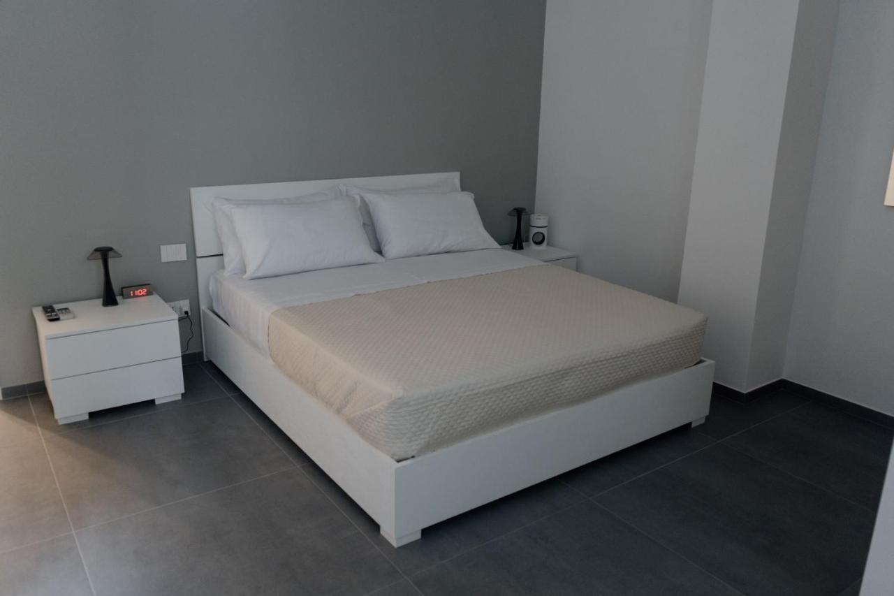 Apartamento Domus - Lucrezio - *